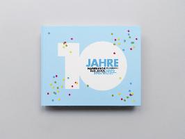 10 JAHRE HAMBURGS KREATIVE - Das Verzeichnis 2015/16