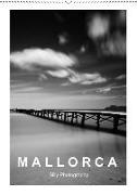 Mallorca in schwarz - weiss (Wandkalender 2018 DIN A2 hoch)