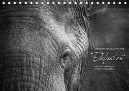Emotionale Momente: Elefanten in black & white / CH-Version (Tischkalender 2018 DIN A5 quer) Dieser erfolgreiche Kalender wurde dieses Jahr mit gleichen Bildern und aktualisiertem Kalendarium wiederveröffentlicht