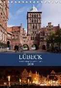 Lübeck - Hanseschönheit in Insellage (Tischkalender 2018 DIN A5 hoch) Dieser erfolgreiche Kalender wurde dieses Jahr mit gleichen Bildern und aktualisiertem Kalendarium wiederveröffentlicht