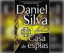 Casa de Espias (House of Spies): Una Novela (a Novel)