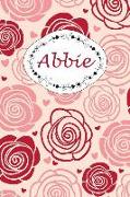 Abbie: Personalisiertes Notizbuch / 150 Seiten / Punktraster / Din A5+ (15,24 X 22,86 CM) / Rosen Cover Design