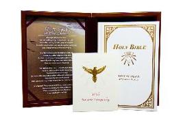 Hand-Size KJV Memorial Bible - Wooden Chest