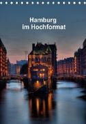 Hamburg im Hochformat (Tischkalender 2021 DIN A5 hoch)