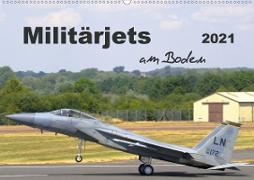 Militärjets am Boden (Wandkalender 2021 DIN A2 quer)
