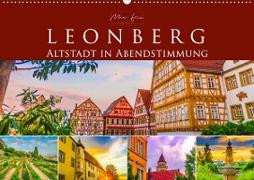Leonberg - Altstadt in Abendstimmung (Wandkalender 2021 DIN A2 quer)