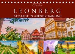 Leonberg - Altstadt in Abendstimmung (Tischkalender 2022 DIN A5 quer)