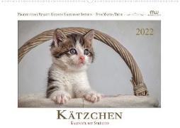 Kätzchen-Kalender mit Sprüchen (Wandkalender 2022 DIN A2 quer)