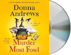 Murder Most Fowl: A Meg Langslow Mystery