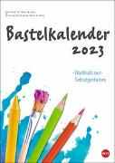 Bastelkalender 2023 weiß A4. Blanko-Kalender zum Basteln und Verzieren mit extra Titelblatt für eine persönliche Gestaltung. Foto- und Bastelkalender 2023