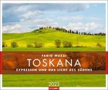 Toskana Kalender 2023. Fotograf und Italienkenner Fabio Muzzi fängt in einem großen Wandkalender die Seele der Toskana ein. Kalender-Landschaften 2023: Italien-Feeling für Zuhause
