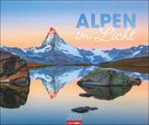 Alpen im Licht Kalender 2023. Reise-Kalender mit 12 atemberaubenden Fotografien der Alpen. Großer Foto-Wandkalender 2023 XXL. 55x46 cm. Querformat