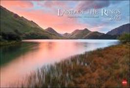 Land of the Rings - Neuseeland Kalender 2023. Großer Wandkalender mit den Landschaften, die zur Kulisse für Herr der Ringe wurden. Hochwertiger Fotokalender im Großformat