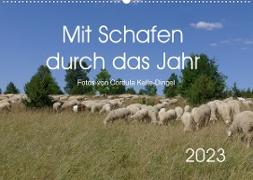 Mit Schafen durch das Jahr (Wandkalender 2023 DIN A2 quer)
