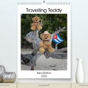 Travelling Teddy Kuba Edition 2023 (Premium, hochwertiger DIN A2 Wandkalender 2023, Kunstdruck in Hochglanz)