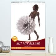 Akt mit Blume (Premium, hochwertiger DIN A2 Wandkalender 2023, Kunstdruck in Hochglanz)