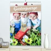 Gartenzwerge: Die rote Zipfelmütze im Beet (Premium, hochwertiger DIN A2 Wandkalender 2023, Kunstdruck in Hochglanz)