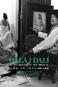 Gala i Dalí a laltre costat del mirall