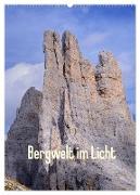 Bergwelt im Licht (Wandkalender 2024 DIN A2 hoch), CALVENDO Monatskalender