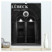 Lübeck schwarz-weiß (hochwertiger Premium Wandkalender 2024 DIN A2 hoch), Kunstdruck in Hochglanz