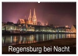 Regensburg bei Nacht (Wandkalender 2024 DIN A2 quer), CALVENDO Monatskalender