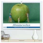Miniaturwelten - Kleine Leute aus der Nachbarschaft (hochwertiger Premium Wandkalender 2024 DIN A2 quer), Kunstdruck in Hochglanz