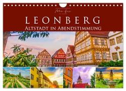 Leonberg - Altstadt in Abendstimmung (Wandkalender 2024 DIN A4 quer), CALVENDO Monatskalender
