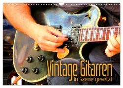 Vintage Gitarren in Szene gesetzt (Wandkalender 2024 DIN A3 quer), CALVENDO Monatskalender