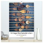 Vintage Küchenutensilien (hochwertiger Premium Wandkalender 2024 DIN A2 hoch), Kunstdruck in Hochglanz