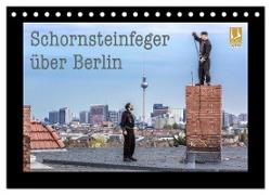 Schornsteinfeger über Berlin 2024 (Tischkalender 2024 DIN A5 quer), CALVENDO Monatskalender